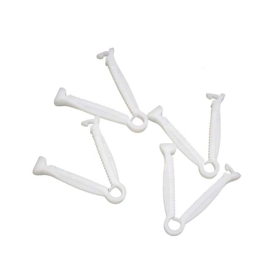 Sterilized umbilical cord clamp 11