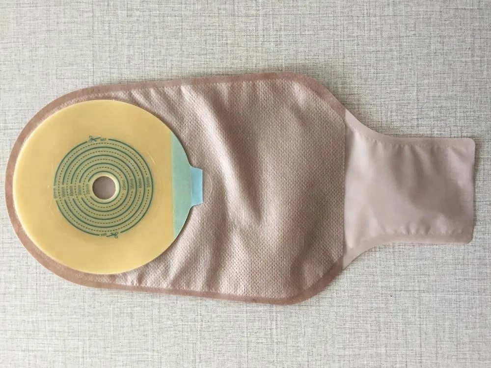 One piece open type colostomy bag with clip 2