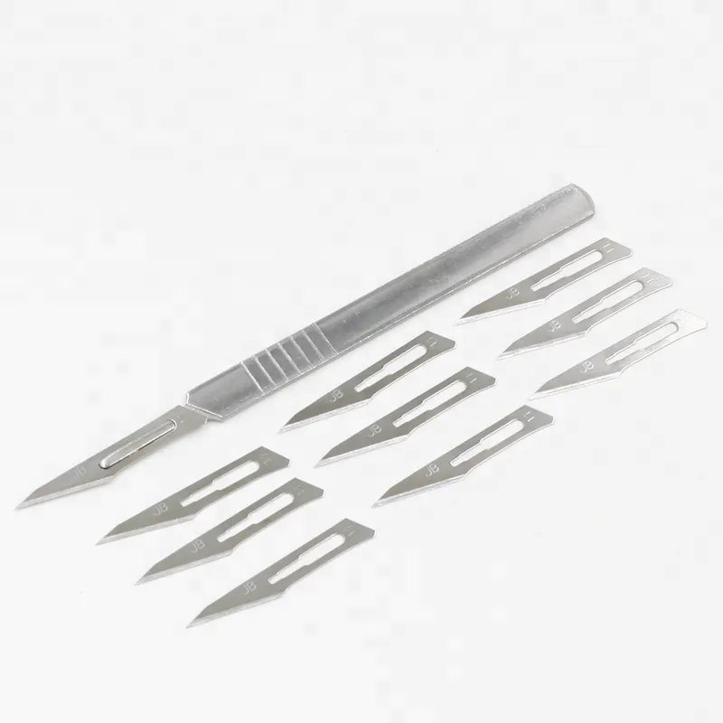 Disposable Sterile Carbon Steel Surgical Blade with Plastic Handle 2