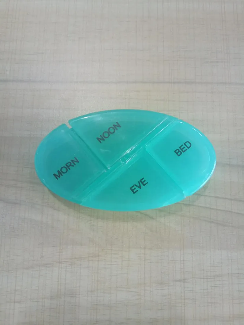 Oval 28CASE PILL organizer 4
