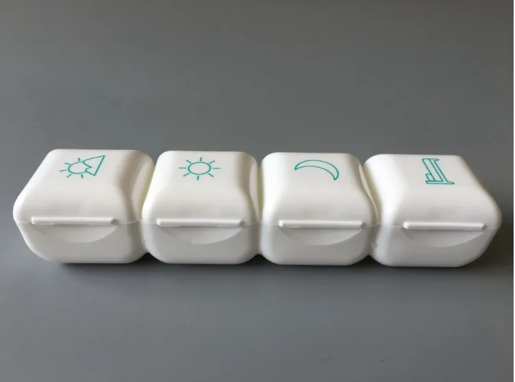4 compartment one day plastic portable pill box 2