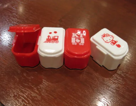 Estuche para pastillas portátil y desmontable, 4 estuches para un día
