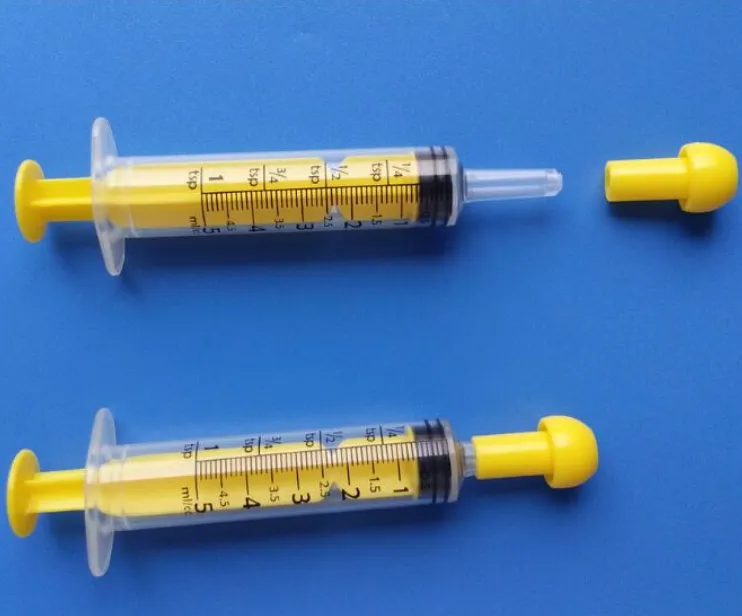 Medical Colorful Plastic Oral Feeding Syringe with Tip Cap 5